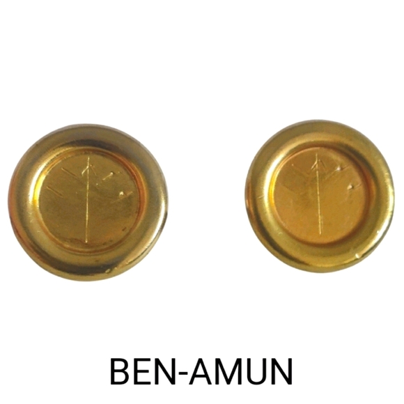 VTG Ben-Amun matte gold disc etched earrings - Picture 2 of 9